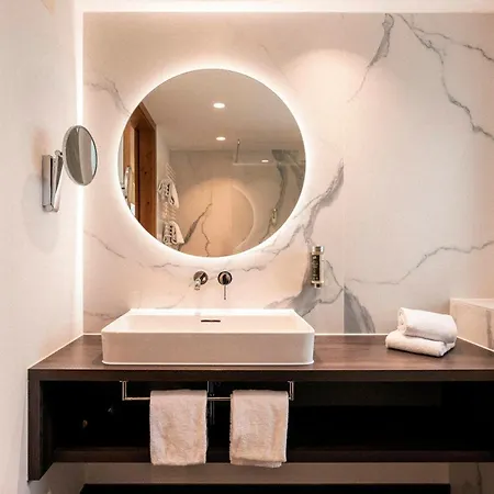 Wellnesshotel Wittelsbach فندق 4*