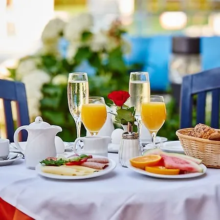 Wellnesshotel Wittelsbach فندق